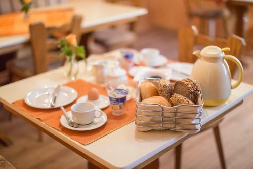 Hostal Pension Haus Am Walde