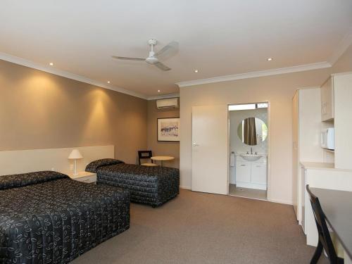 Adamstown Elizabeth Motor Inn