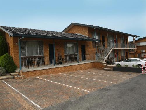 Adamstown Elizabeth Motor Inn