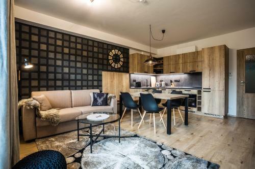 Aparthotel Kl�novec Views