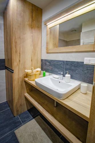 Aparthotel Kl�novec Views