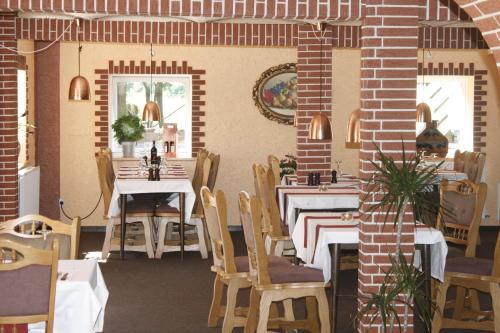 Hostal Toscana Restaurant And Bed & Breakfast