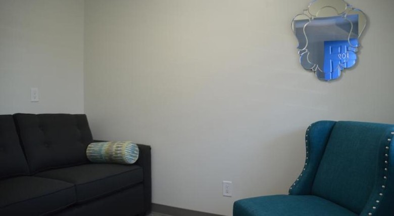 Hotel University Inn & Suites