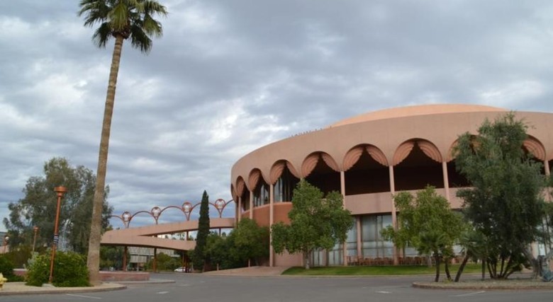 Hotel University Inn & Suites