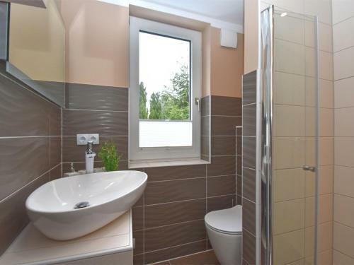 Cozy Holiday Home In Friedrichshohe With Private Terrace