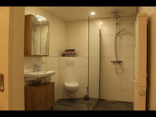 Apartamento Moderne 3sterne Fewo Am Alten Bahndamm