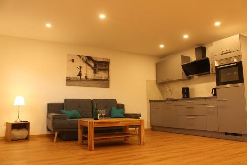 Apartamento Moderne 3sterne Fewo Am Alten Bahndamm