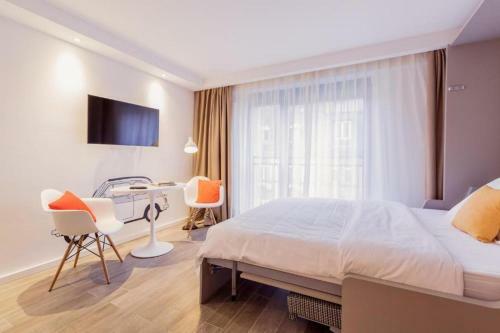 Breathtaking Serviced Apartment In Frankfurt