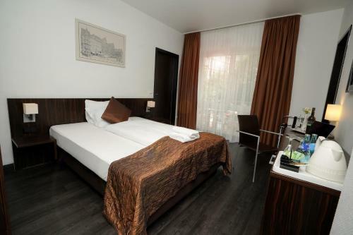 The Atrium Hotel