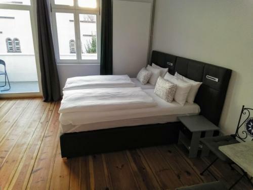 Hostal Pension-f�rstenberghavel Sans Rival