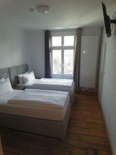 Hostal Pension-f�rstenberghavel Sans Rival