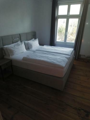 Hostal Pension-f�rstenberghavel Sans Rival