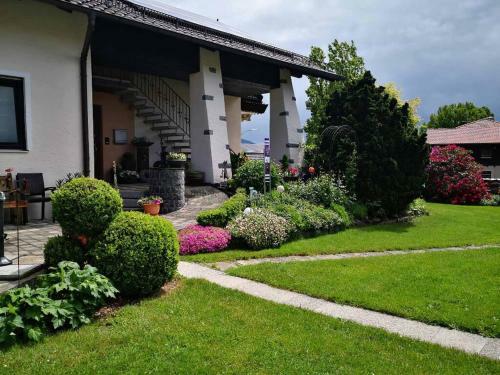 Apartamento Ferienwohnung Kreuzer Lydia
