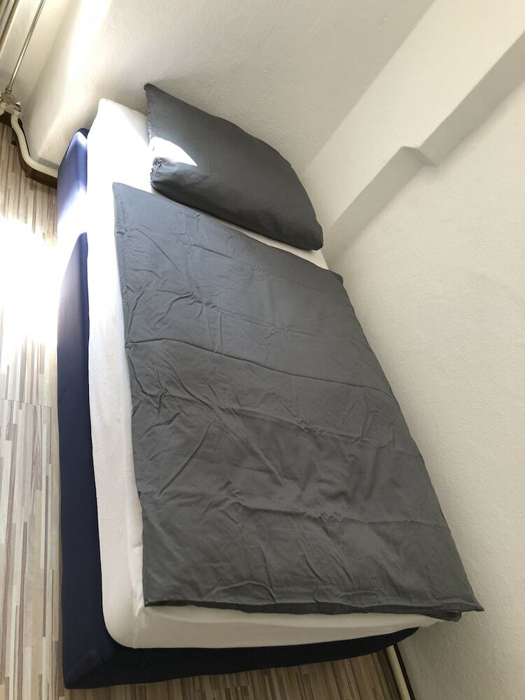 Downtown City - Privaterooms