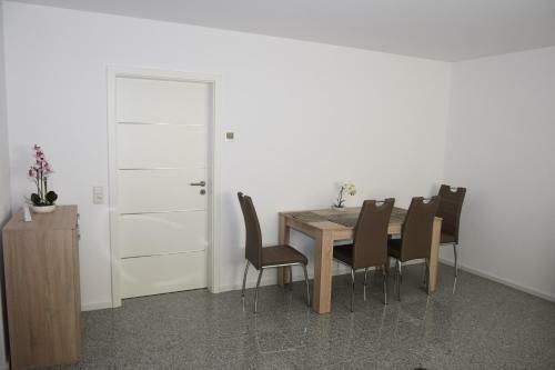 Apartamento Ailingen-berg