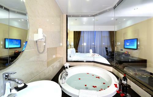 Xiamen Discovery Hotel