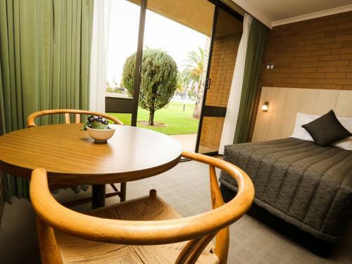 Rivercity Motel