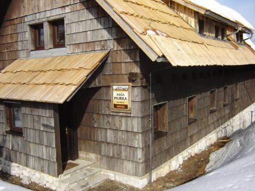 Chalet Hostel Murka