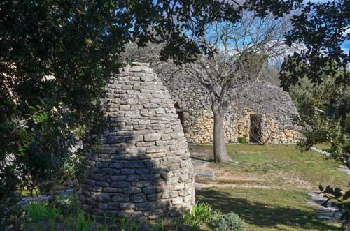 Villa Provencale Face Au Luberon