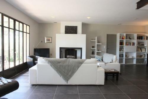 Lesquirou - A Chic And Peaceful Villa