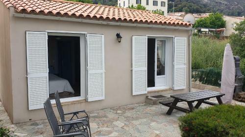 G�te A L'ombre Du Clocher