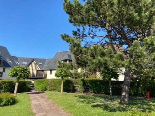 Apartamento Escapade � Cabourg, 300m Plage, Calme Et Chaleureux