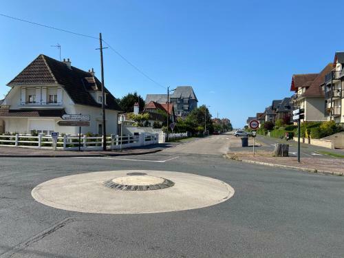 Apartamento Escapade � Cabourg, 300m Plage, Calme Et Chaleureux