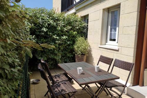 Apartamento Charming Apt With Terrace In Cabourg