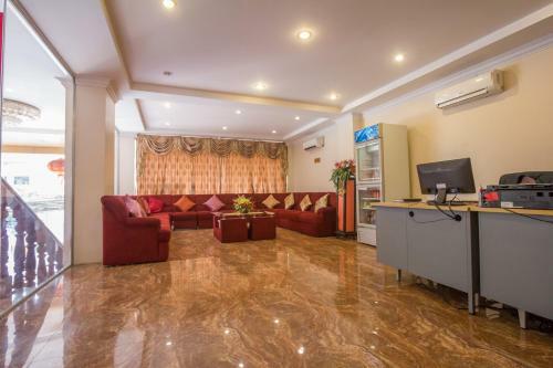 Good Luck Day Hotel