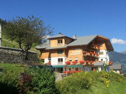 Hotel Sch�ne Aussicht