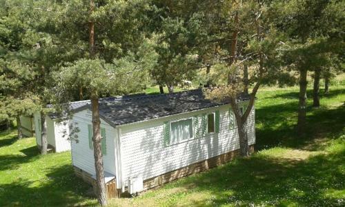 Chalet Et Cabane Dans La Montagne Au Camping Les Sapins