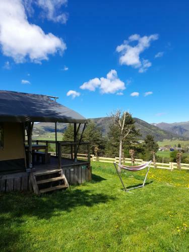 Chalet Et Cabane Dans La Montagne Au Camping Les Sapins