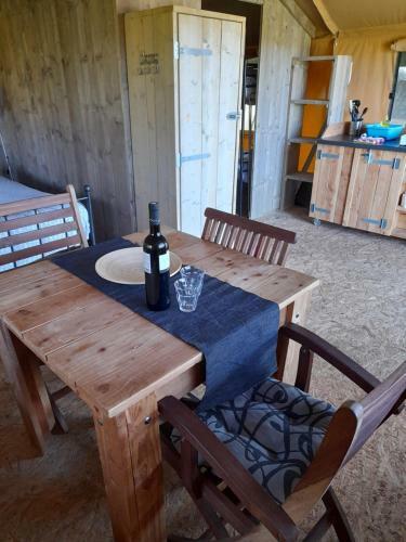 Chalet Et Cabane Dans La Montagne Au Camping Les Sapins