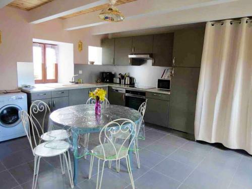 Maison de 2 Chambres Avec Jardin Clos A Banassac Canilhac