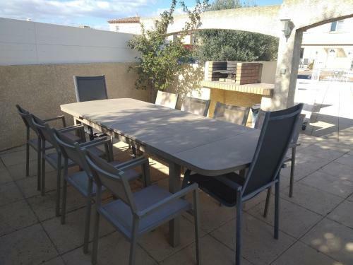 Villa Class�e 4 �toiles Avec Piscine Et Boulodrome