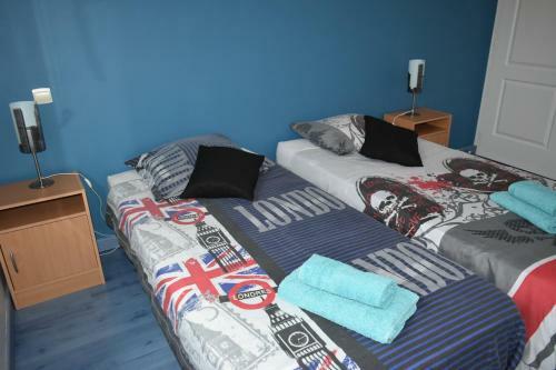 Villa Class�e 4 �toiles Avec Piscine Et Boulodrome