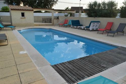 Villa Class�e 4 �toiles Avec Piscine Et Boulodrome