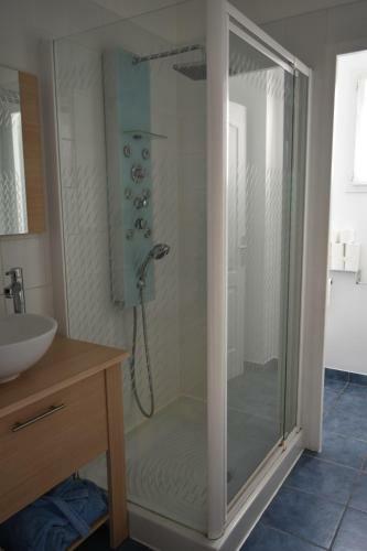 Villa Class�e 4 �toiles Avec Piscine Et Boulodrome