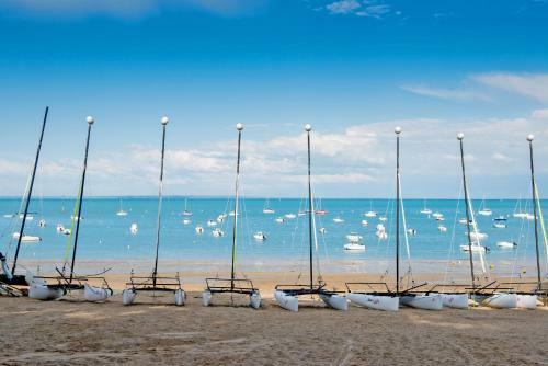 Cancale Centre, Brise Marine, 14 Personnes