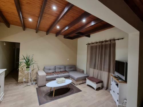 Maison Chaleureuse Avec Jacuzzi