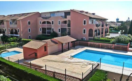 Apartamento Coraux Piscine Parking Gratuis