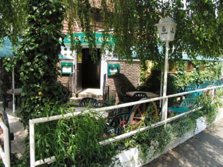 Hotel Onkel Tom`s H�tte