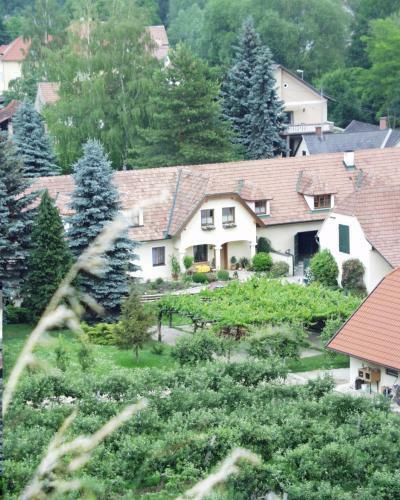 Hostal Weinberghof Ilkerl