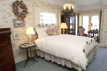 Clementine's Bed & Breakfast