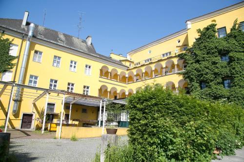 Hotel Kremsm�nstererhof
