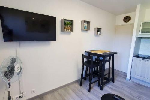 Apartamento Joli Petit Studio Au Centre De Carry Le Rouet