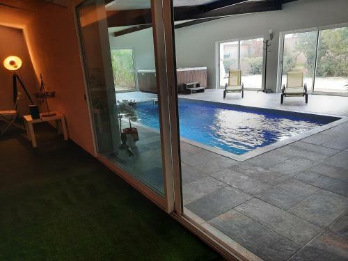 Bed & Breakfast La Ptite Adresse - Spa - Piscine Interieure - Parking Gratuit