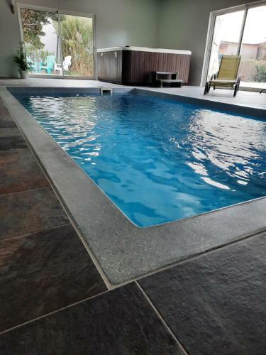 Bed & Breakfast La Ptite Adresse - Spa - Piscine Interieure - Parking Gratuit