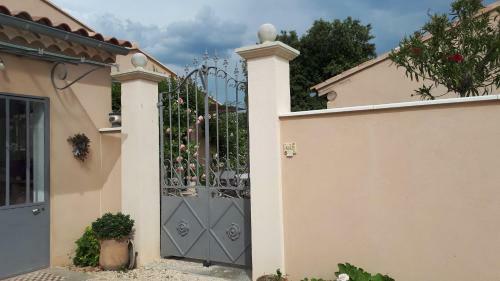 L'esperluette Fleurie B&B