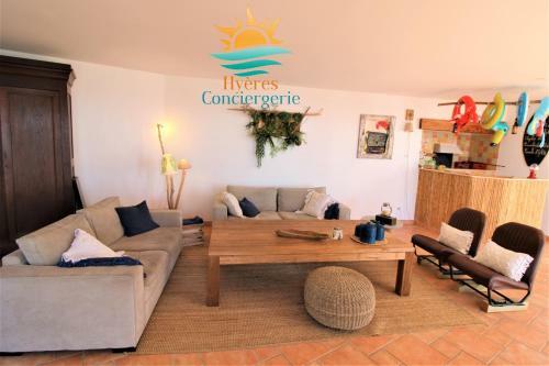 Villa 4*-vue Sur Les Les Iles D'or-carqueiranne